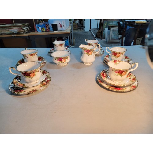 319 - 20x part Royal Albert Old Country Roses tea set includes 6x trios, milk jug and sugar bowl all in go... 