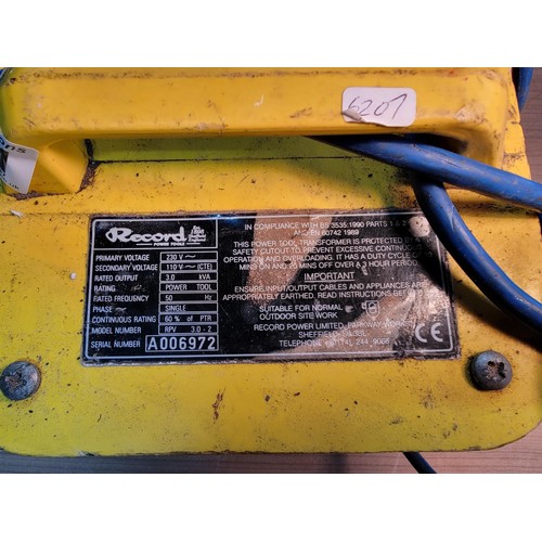 421 - Heavy duty 110v transformer by Record power tools complete with power cable