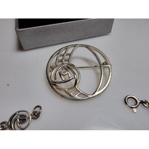 193 - A Charles Rennie Macintosh design matching jewellery set in sterling silver to include a bracelet an... 