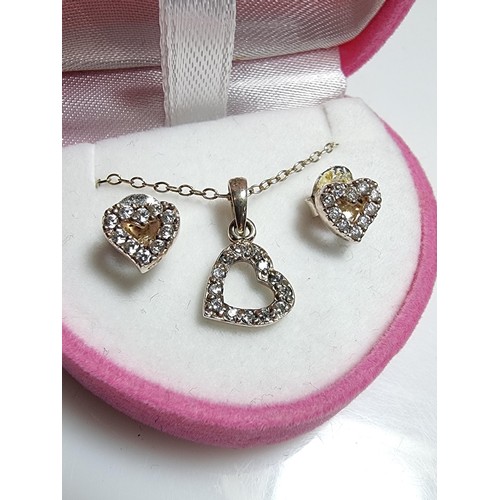 194 - A 925 silver child's matching jewellery set with a heart pendant and 14