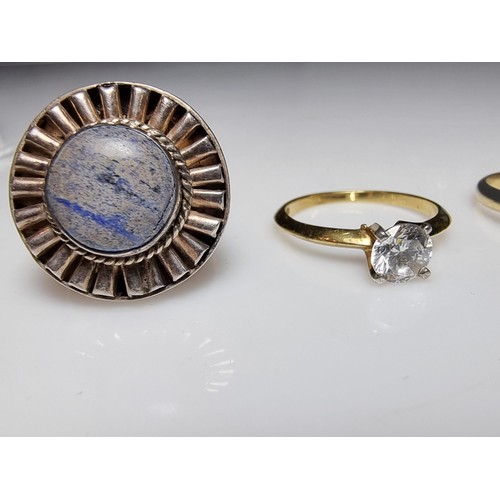 200 - 5x good quality costume dress rings to include a 925 silver ring inset with a large round blue stone... 