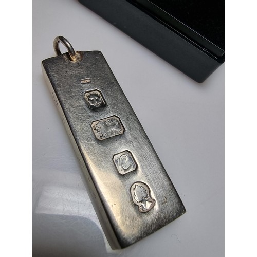 235 - A good quality hallmarked silver heavy thick gauge ingot with large clear hallmarks to the front. Th... 