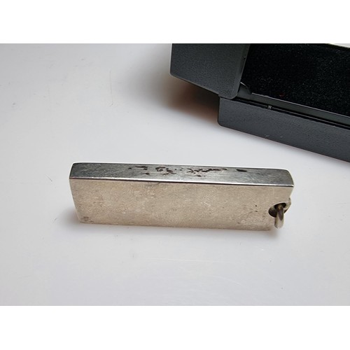 235 - A good quality hallmarked silver heavy thick gauge ingot with large clear hallmarks to the front. Th... 