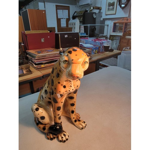 265 - 2x ceramic figures one of a Cheetah and one of a Leopard tallest piece stands at 37cm