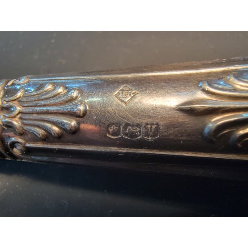 274 - Harrison Brothers hall marked Sheffield Silver handled 1963 cake knife in good order hallmarked to t... 