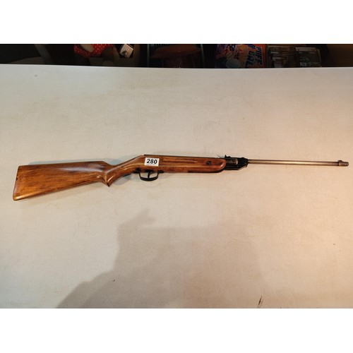 280 - Slavia brake barrel air rifle in .22 calibre in good overall condition.
18 + year old proof of age r... 