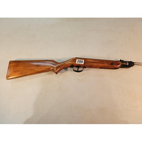 280 - Slavia brake barrel air rifle in .22 calibre in good overall condition.
18 + year old proof of age r... 