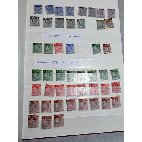 293 - Book containing a definitive collection of british stamps from the reign of Queen Victoria to Queen ... 