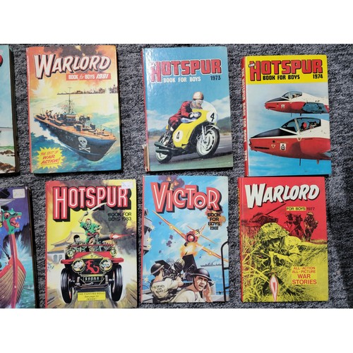 105 - Collection of 35x The Victor, Warlord and The Hotspur Annuals dating from 1960's - 1980's all in goo... 