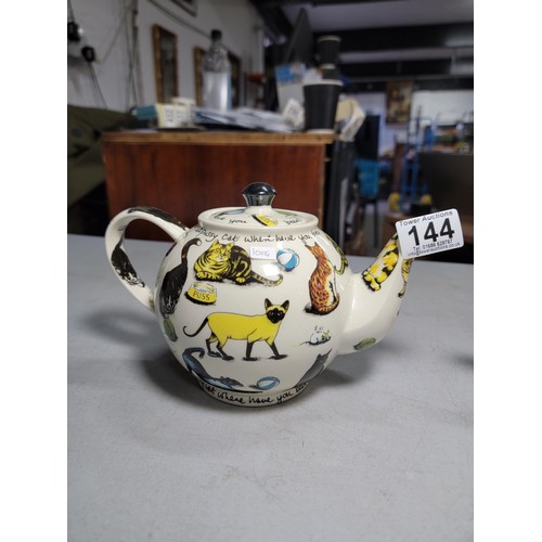 144 - 2x ceramic teapots by Paul Cardew, one with cat design and one with teddy bear design both in good o... 