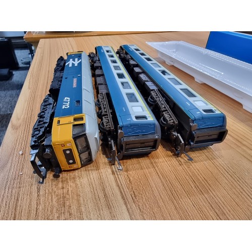 31 - A OO gauge Hornby 47712 (Lady Diana Spencer) locomotive along with 2 intercity passenger coaches by ... 