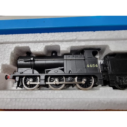 54 - An Airfix 54122-6 class 4F Fowler LMS locomotive and tender 4454, boxed in excellent clean condition... 