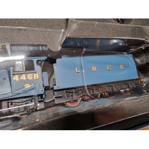 57 - A very rare brand new in box Hornby R3612 Mallard world speed record 80thannirversary presentation s... 