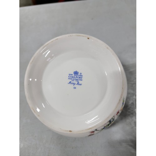 322 - Small quantity of collectables inc 2x glass hors d'oeuvres dishes, pearlescent caithness rose bowl a... 