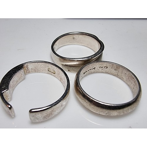 199 - A bundle of 3x 925 silver plain band rings, all in good clean condition and boxed. One is size J, tw... 