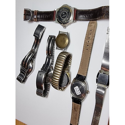 233 - A collection of 7x vintage watches to include some good brand names including a Seiko 5 automatic, a... 