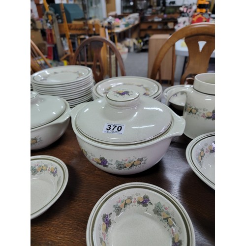 370 - Comprehensive 90 plus Royal Doulton Harvest Garland Lambeth Ware 1976, dinner tea set, inc Teapot, m... 