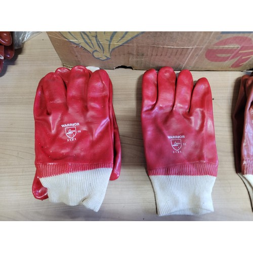 398 - Box containing a quantity of unused work gloves, size 8.5 inc Hurrican and Warrior all in hardly use... 