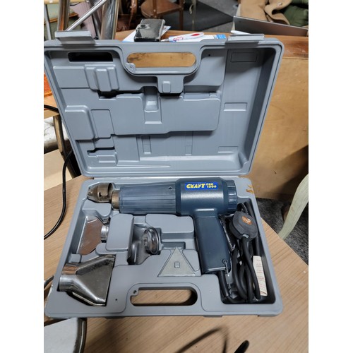 420 - Box containing a quantity of tools inc a cased heat gun, a titan grinder with wire brush attachment,... 