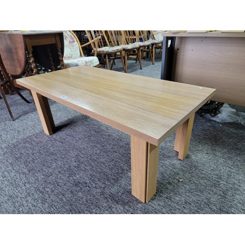 487 - Oak effect long coffee table in good clean condition 120cm x 60cm