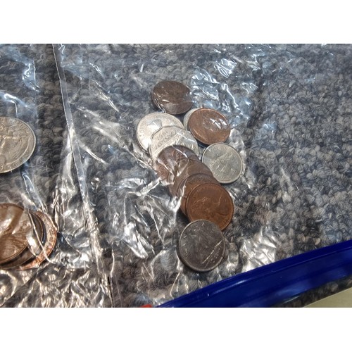 243 - A large collection of organized world coins in 17 bags all stating quantities, please study the phot... 