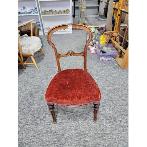 497 - Beautiful Antique mahogany balloon back boudoir chair with  velvet seat upholstery, clean condition