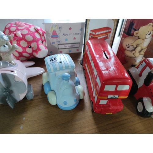 467 - Collection of 12x money boxes mostly ceramic inc rabbit formed money box, pill box, Mickey Mouse, un... 