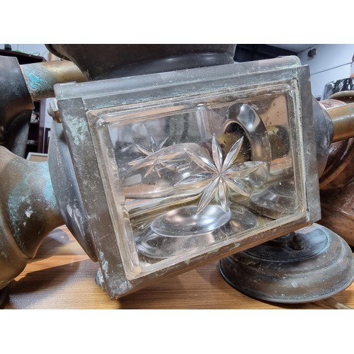 272 - A collection of 3x antique coach lamps, 2 have been converted to electricity with bulbs fitted, the ... 