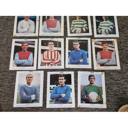 75 - A large collection of approx 31 vintage 1970's large Typhoo Tea cards all of famous British football... 