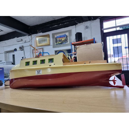 57 - A good vintage model boat named Chiff Chaff, measures 28.5