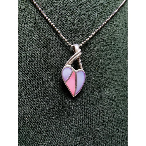 177 - Pretty 925 silver pendant with a heart design inset with purple and pink mother of pearl set on a 20... 