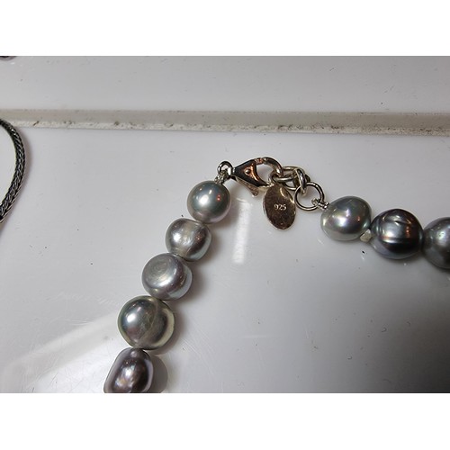 216 - Qty costume jewellery to include real pearl bangle with 925 silver clasp, sterling silver brooch, se... 