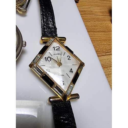 223 - Large collection of various wristwatches along with costume jewellery necklace. Please see photos fo... 