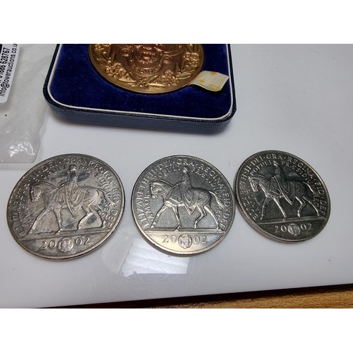 242 - Collection of 3x £5 coins along with a cased British Legion 50th Anniversary medallion.