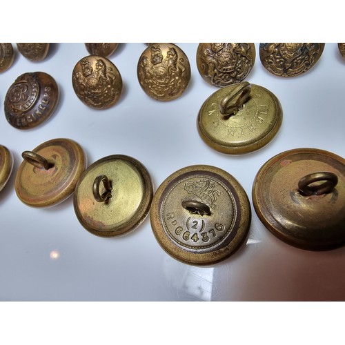 243 - Collection of approx. 33 vintage brass military buttons for various regiments. Please study photos f... 