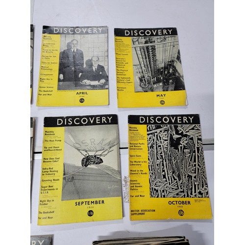 94 - Large quantity of discovery magazines 54x relating to wildlife, science discoveries etc dating from ... 