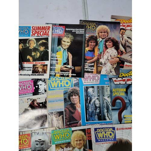 96 - Quantity of Dr Who magazines 30x, 1980's along with a Dr Who annual 1981, all have been stored corre... 