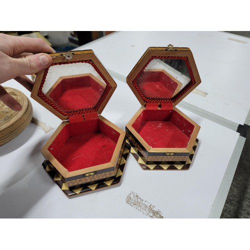 145 - Large quantity of various sized wooden trinket boxes inc hexagonal marquetry boxes, collection boxes... 