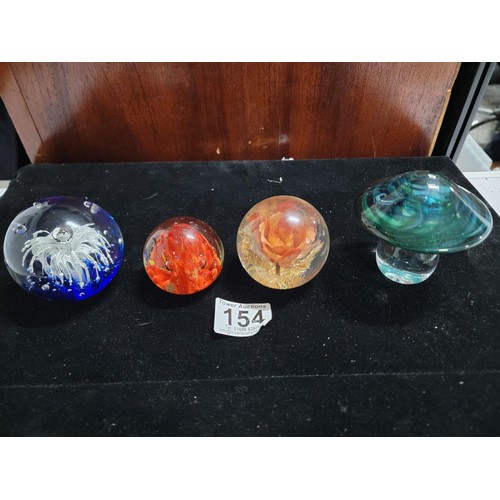 154 - Quantity of 4x paperweights inc a mushroom formed paperweight, Hafod Grange Paperweight of a flower ... 