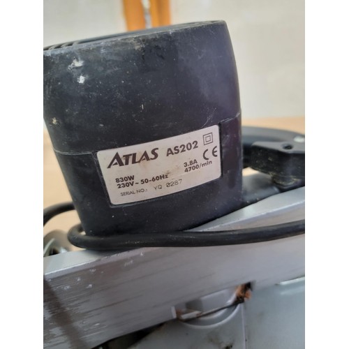 405 - Box containing a quantity of tools inc a large heavy duty Parkside sander, Atlas circular saw along ... 