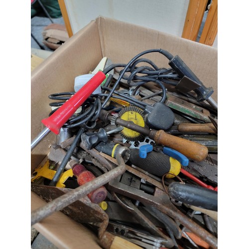 409 - 2x boxes containing a large quantity of tools inc a quantity of large circular saw blades, hand saws... 