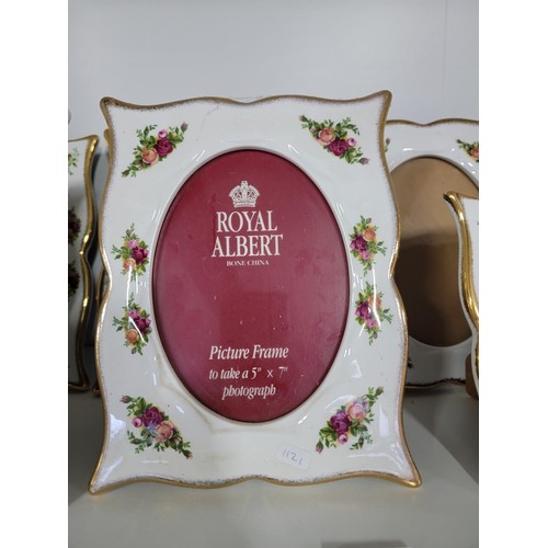 353 - Quantity of 8x Royal Albert Old country roses ceramic picture frames, all in good condition no chips... 