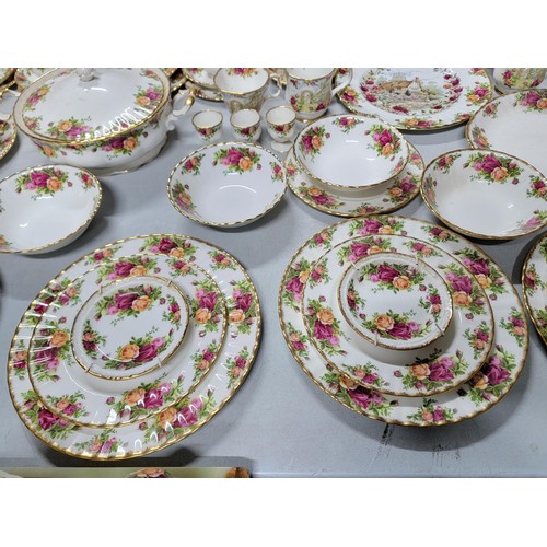 366 - Very large collection of 97 pieces of Royal Albert Old Country Roses dinner coffee set tea set inc p... 