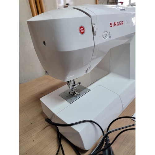 430 - Modern Singer Brilliance sewing machine in good working order complete with cover