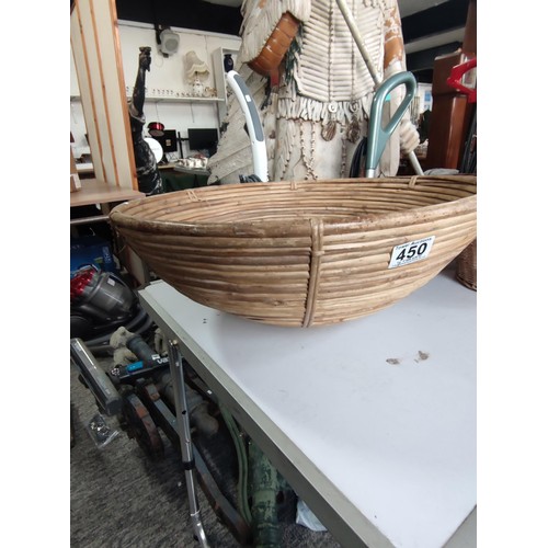 450 - Quantity of 5x wicker baskets in good order one is lined for plants along with a large bamboo bowl i... 