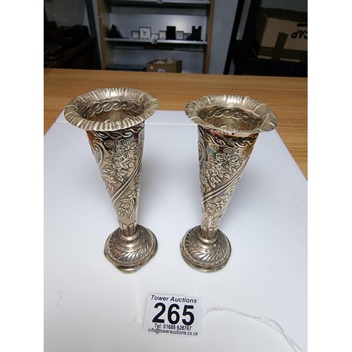 265 - Pair of pretty antique Victorian hallmarked silver bud vases. Hallmarked to London 1891. Silver make... 