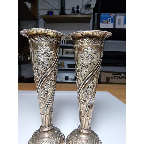 265 - Pair of pretty antique Victorian hallmarked silver bud vases. Hallmarked to London 1891. Silver make... 