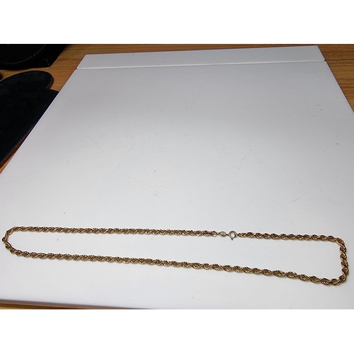 274 - Hallmarked 9ct. yellow gold rope twist neck chain in excellent clean condition. Boxed. Length of 20