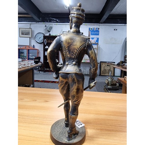 279 - Tall impressive solid bronze military soldier figure most likely by Peter Hicks. In excellent condit... 