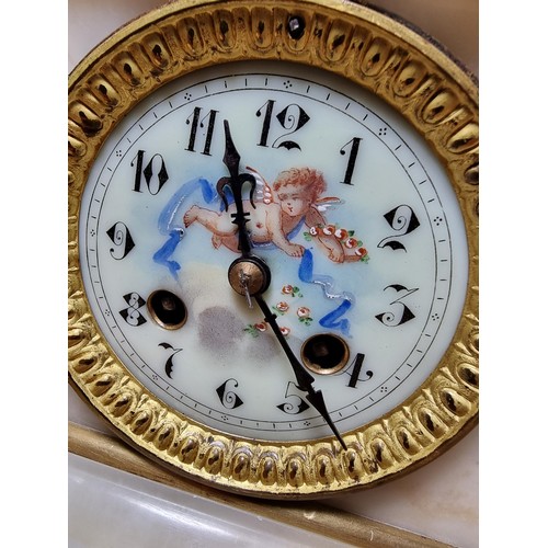 286 - Good quality antique solid white marble cased French mantle clock with gilded accents. Featuring a c... 